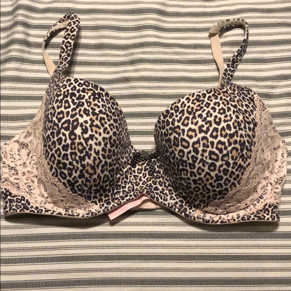 NWOT body by Victoria Demi bra 36D
